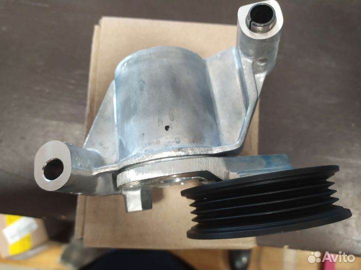 Натяжитель 2309132 Ford Mondeo 5