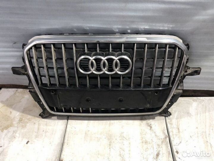 Решетка радиатора Audi Q5