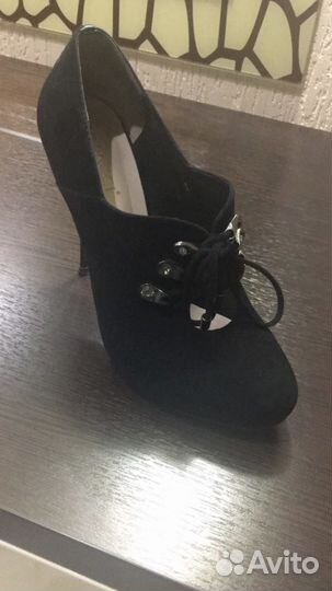 Женские туфли