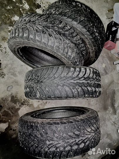 Goodyear UltraGrip 225/55 R17 101T