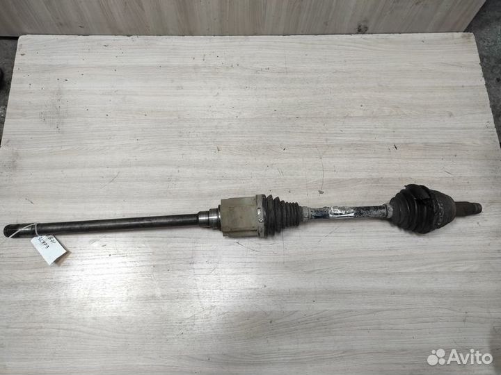 Привод передний правый BMW X6 E71 с2008-2014г