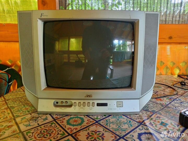 Телевизор ламповый JVC