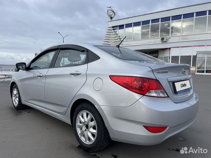 Hyundai Solaris 1.4 МТ, 2013, 100 000 км