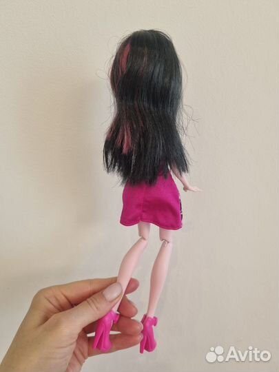 Кукла Монстер Хай Дракулаура