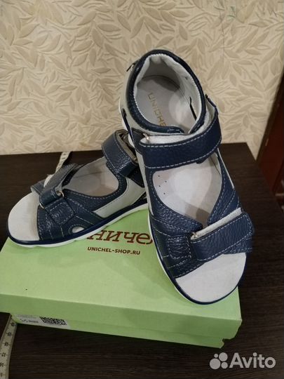 Новые сандали Unichel для мальчика, 31р