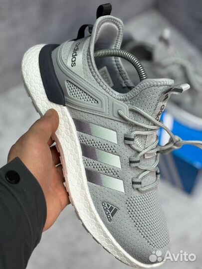 Кроссовки adidas ultraboost 1.0