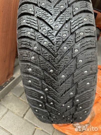 Nokian Tyres Hakkapeliitta 10p SUV 235/65 R17 108T