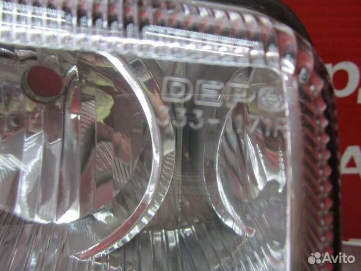 Фара правая Chrysler 300C 04-07