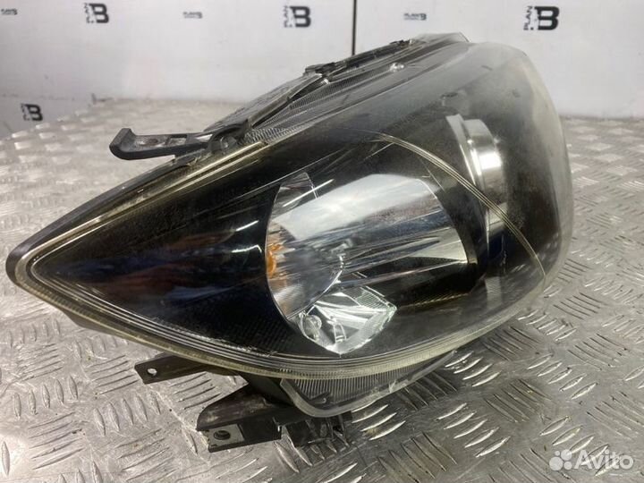 Фара галогеновая передняя правая Subaru Impreza GH
