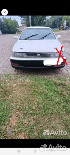 Фара правая Toyota Vista SV32