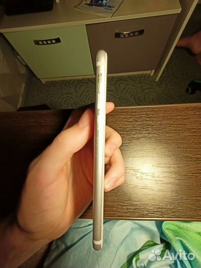 Телефон iPhone 7 128gb