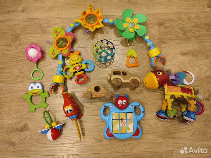 Игрушки для малышей/ дуга Tiny love