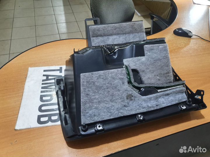 Бардачок фольксваген поло 2016 год