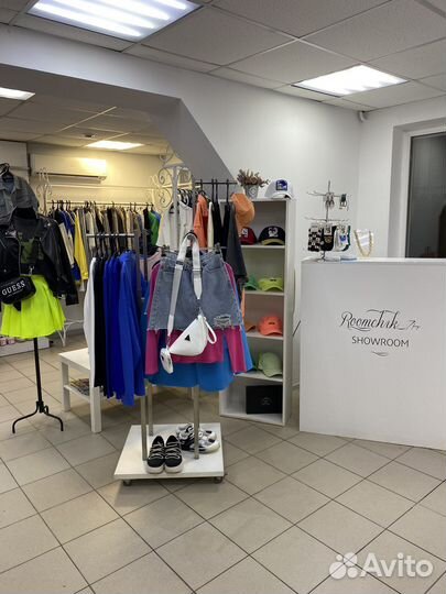 Шоурум женской одежды