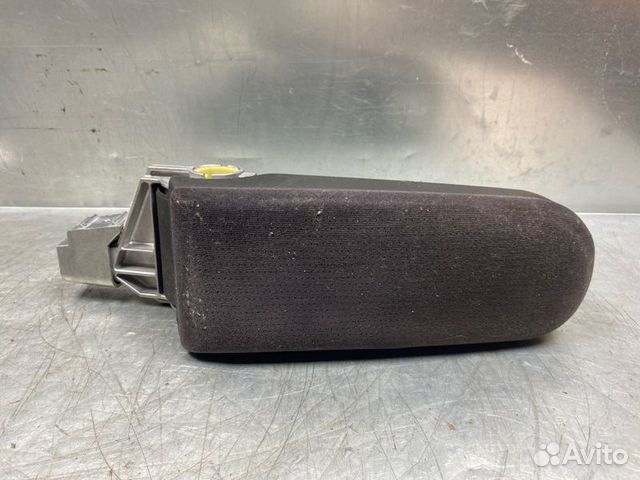 Подлокотник Volkswagen Bora 1997-2005 седан 2 1999