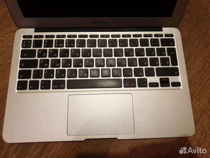 Apple MacBook Air 11 2011