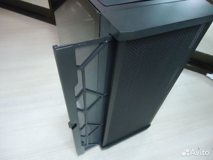 Корпус Zalman 10