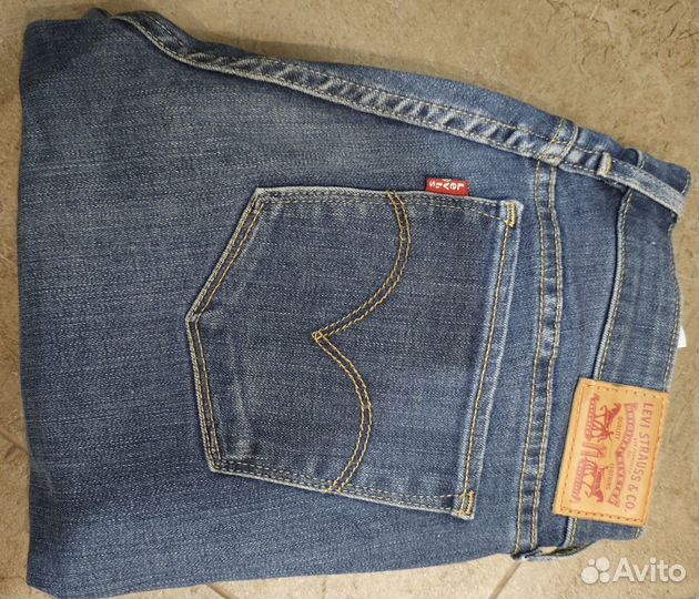 Джинсы levis 711