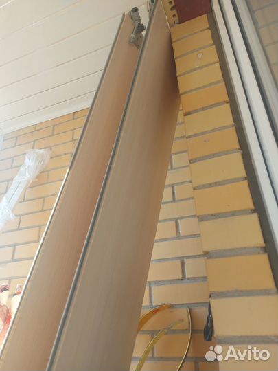 Деревянные двери дсп с роликовым механизмом