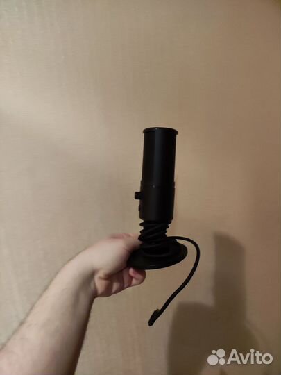 Микрофон Razer seiren x