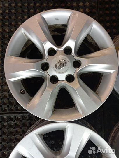 Диски R17 Toyota Б/у оригинал