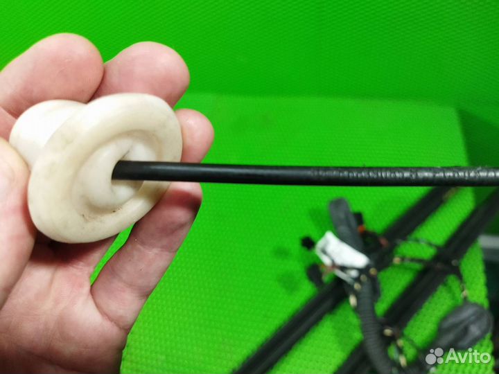 Трос замка двери задний Volkswagen Touareg NF 7P5