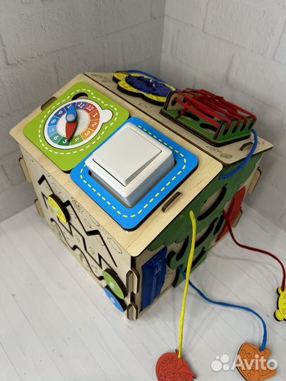 Бизиборд (бизидом) новый, деревянный