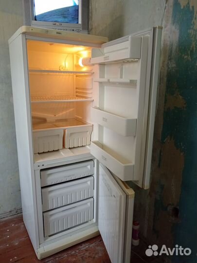 Холодильник бу stinol