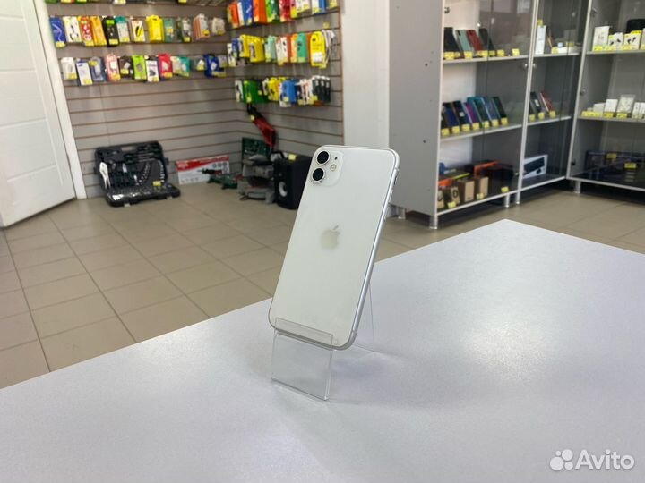 iPhone 11, 128 ГБ