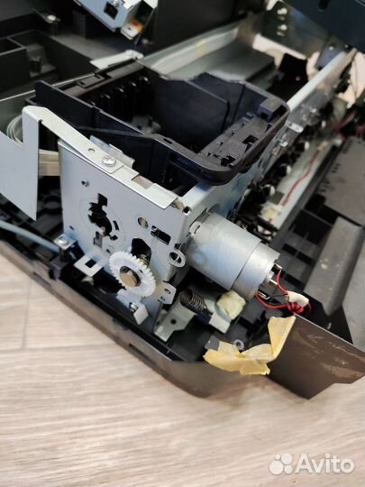 Два принтера Epson R270 (на запчасти)