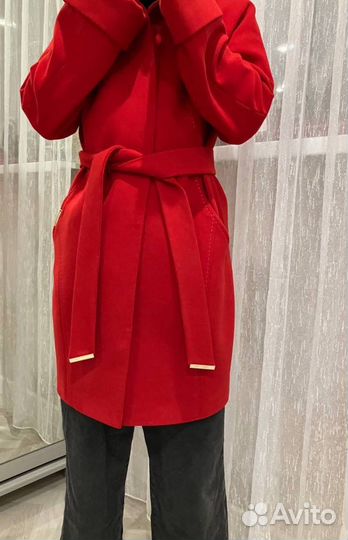 Красное пальто