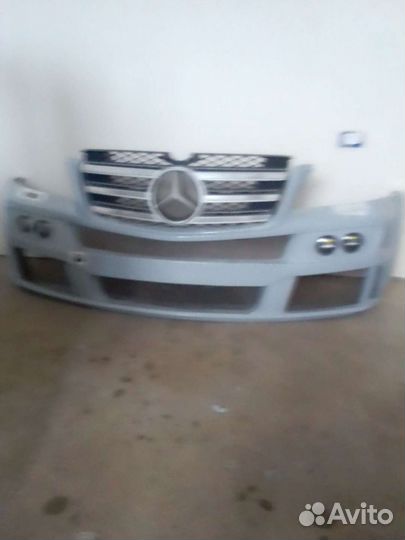 Бампер на гл 550 164кузов