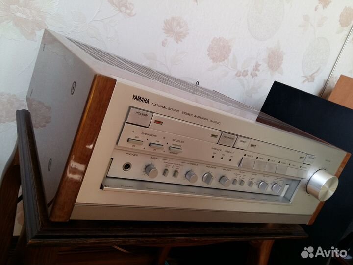 Усилитель Yamaha A 2000