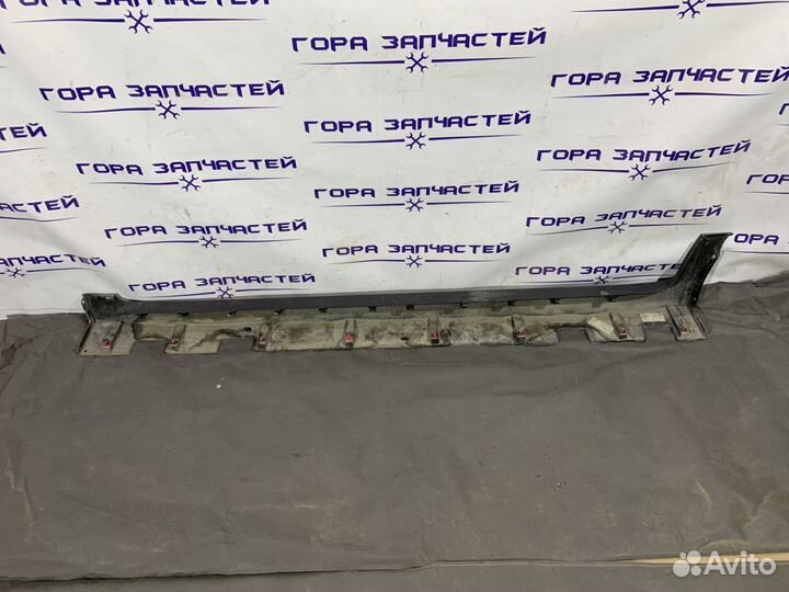 Накладка порога правого Hyundai Creta 2016 б.у