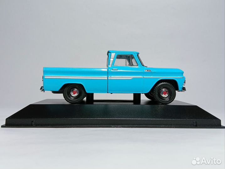 Модель 1/43 Chevrolet C10 1965 Altaya