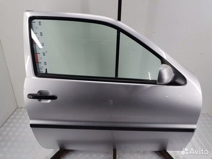 Дверь передняя для Volkswagen Polo 3 6N3831056J