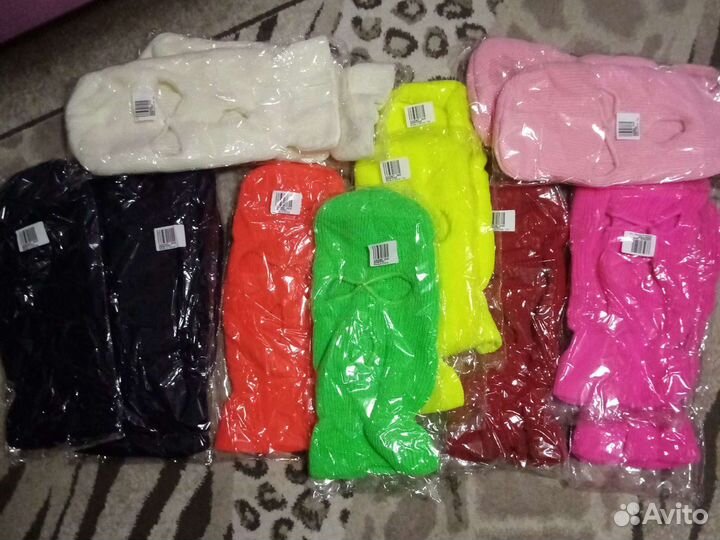 Балаклава с тремя отверстиями