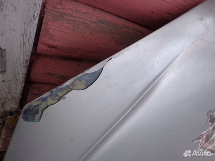 Капот на peugeot 206