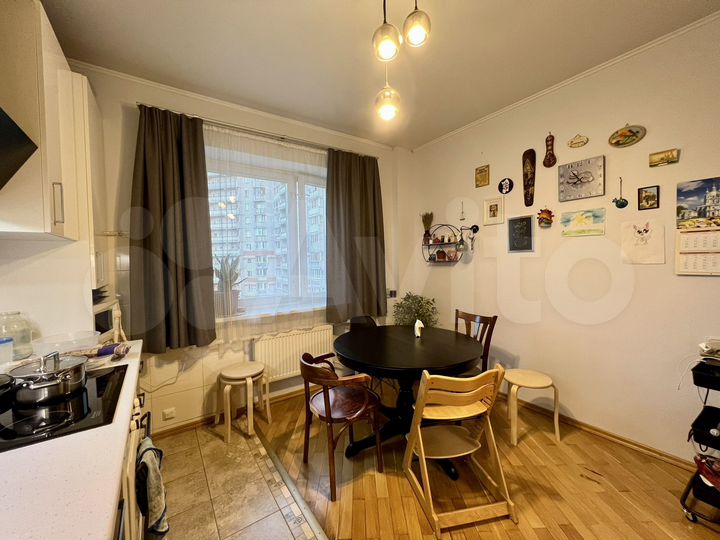 3-к. квартира, 89 м², 6/9 эт.