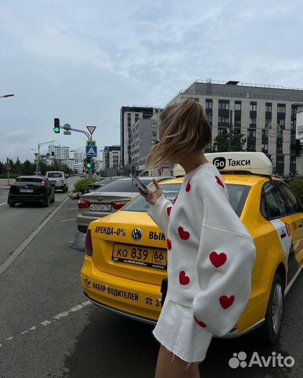 Свитер женский