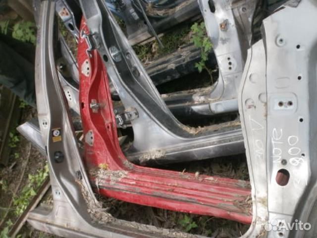 Боковина кузова nissan note