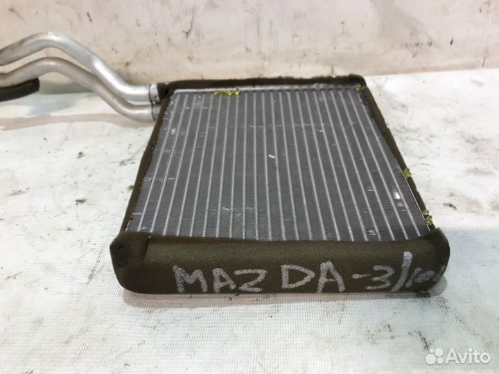 Радиатор печки Mazda 3 седан BK Z6 2008
