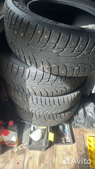 Hankook Winter I'Pike 215/60 R16
