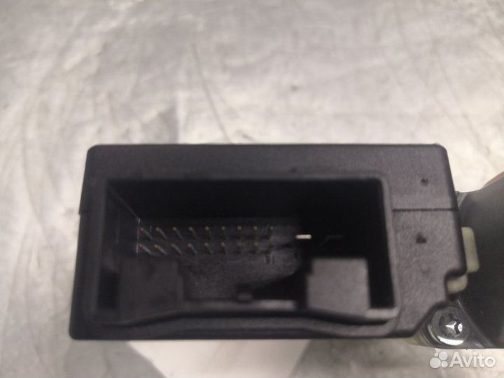 Моторчик стеклоподъемника Volkswagen Passat B6