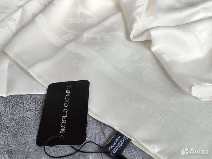 Платок Шелковый Жаккардовый Молочный 12 расцветок