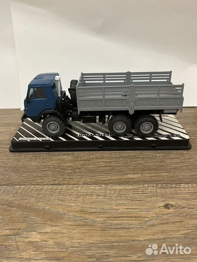 Модель 1:43 СССР камаз-4310 в боксе