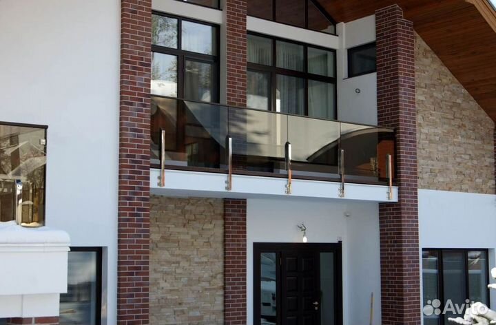 Ограждение для балкона из стекла