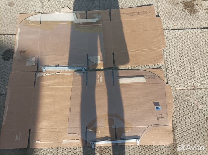 Стекла задние/боковые