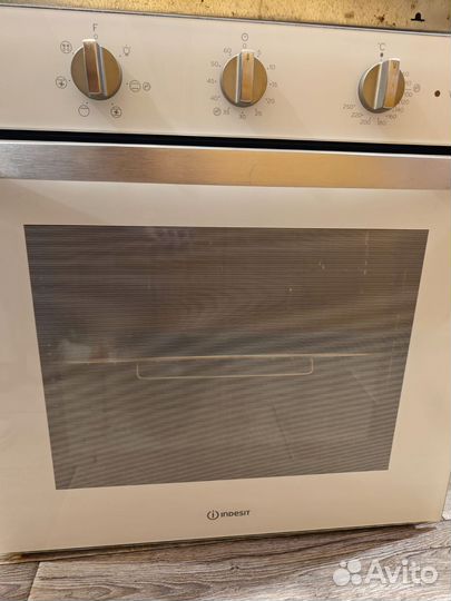 Встраиваемый электрический духовой шкаф