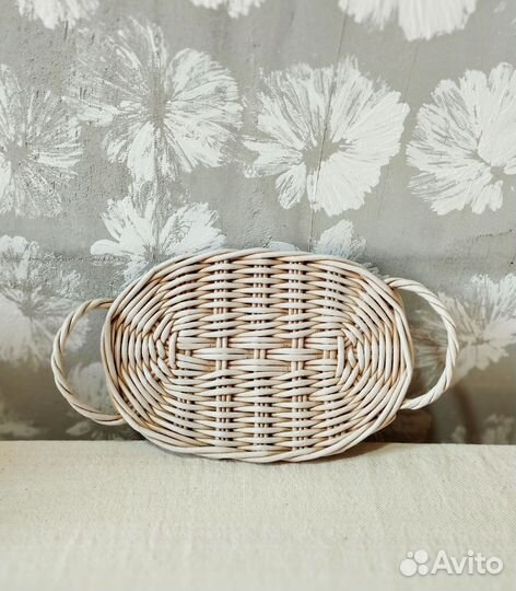 Поднос плетёный